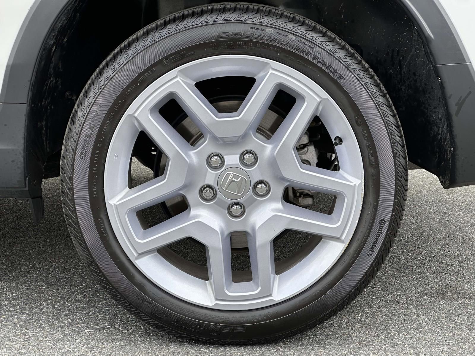 Used 2025 Honda Passport EX-L image 16