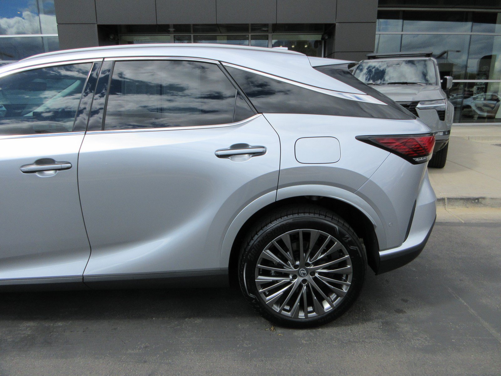 Used 2026 Lexus RX 350 AWD w/ Convenience Package image 4