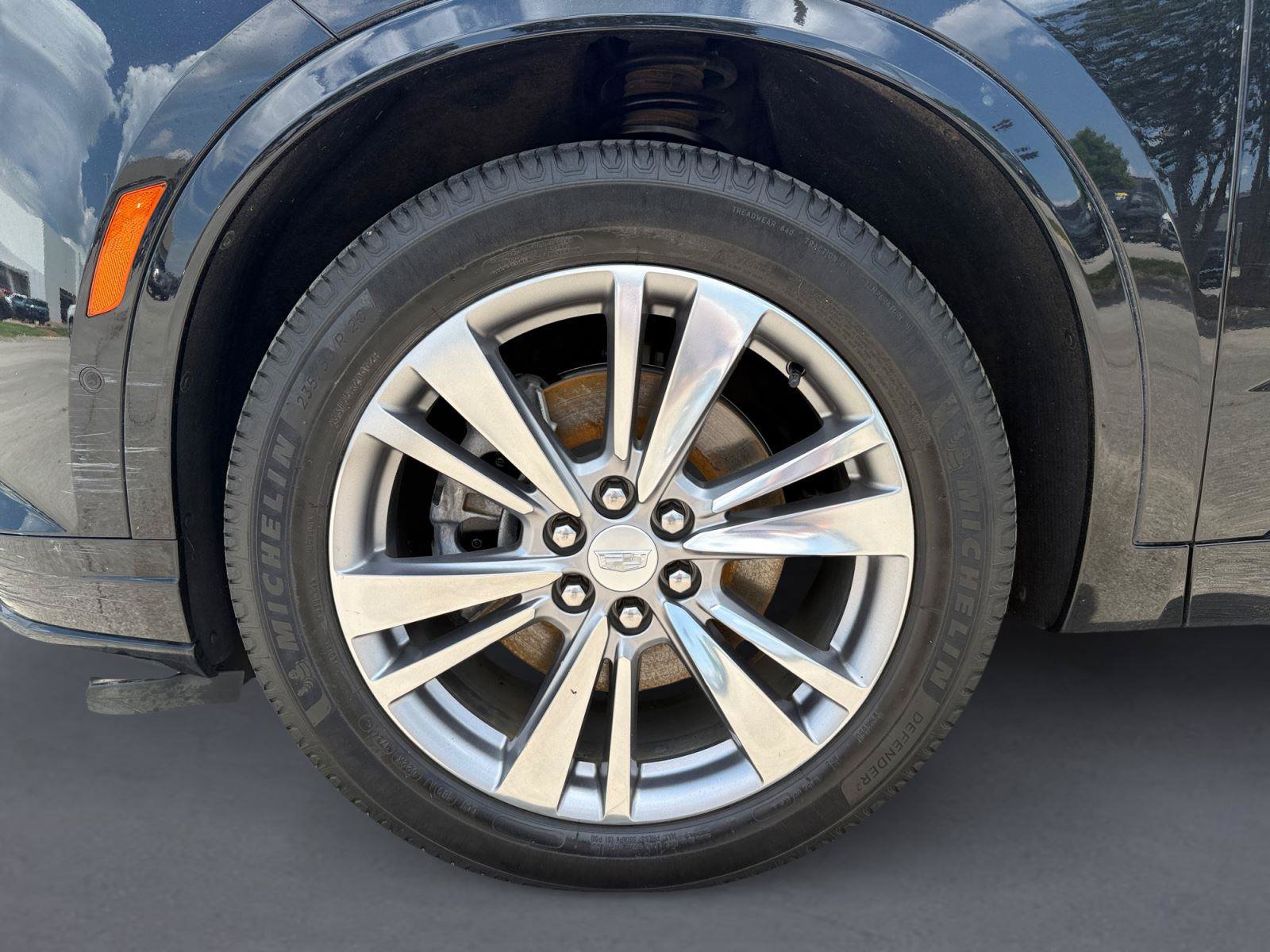 Used 2023 Cadillac XT6 Premium Luxury w/ Platinum Package AWD/4WD image 14