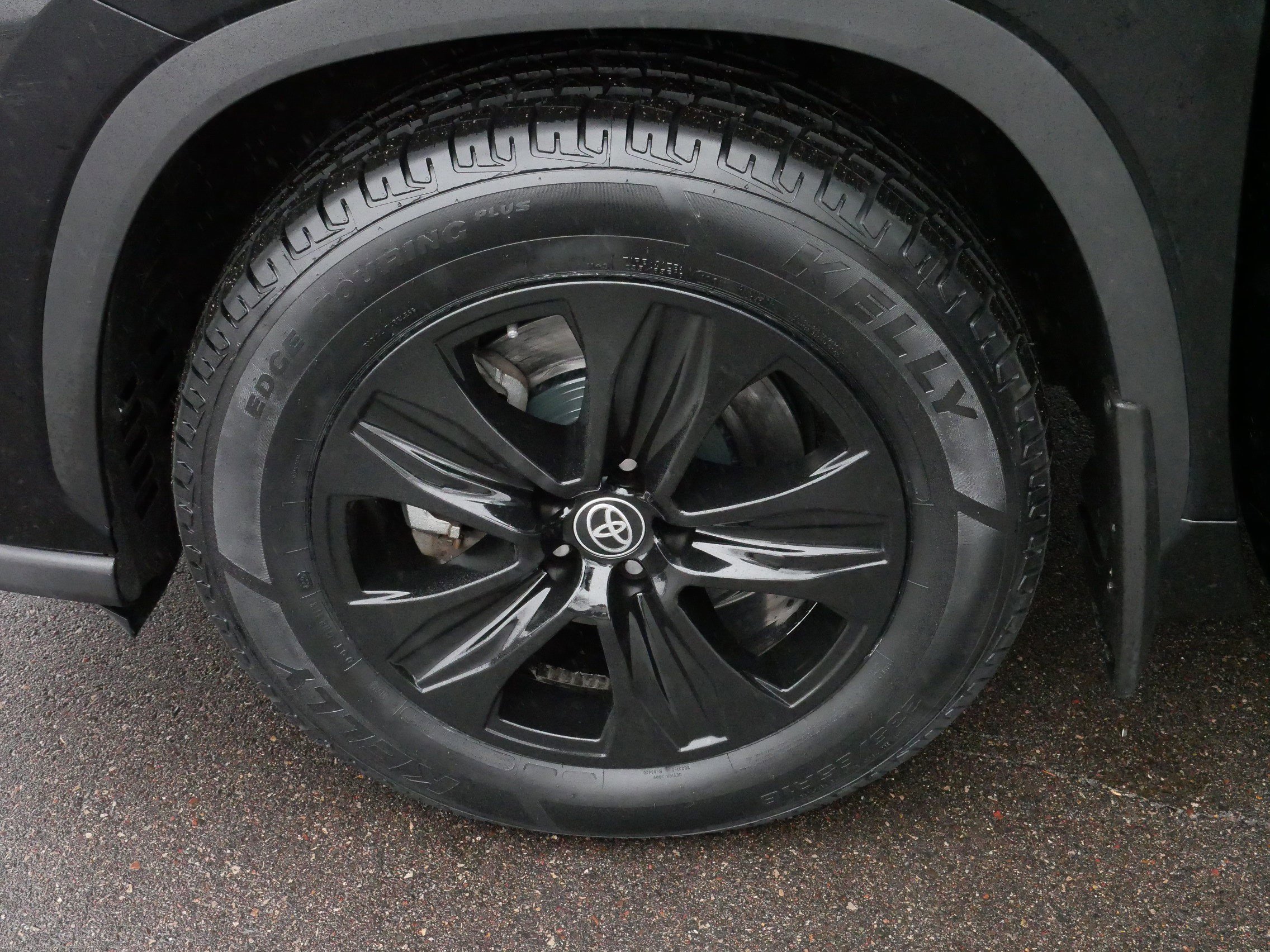 Used 2022 Toyota Highlander XLE image 15