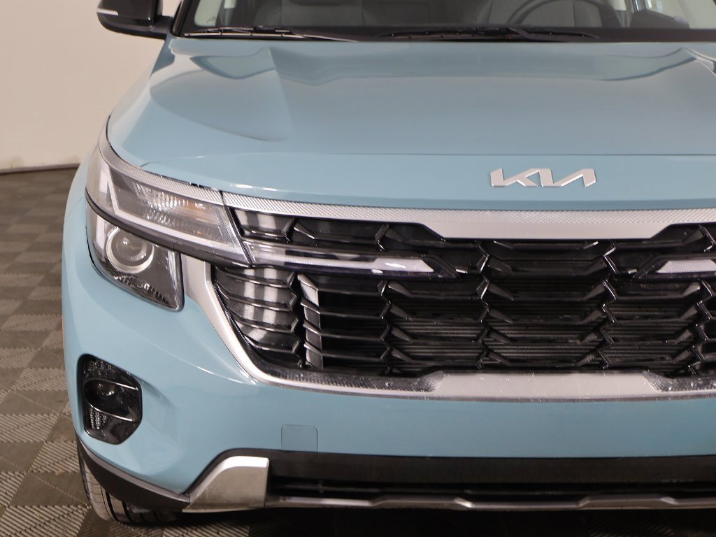 Used 2025 Kia Seltos S image 13
