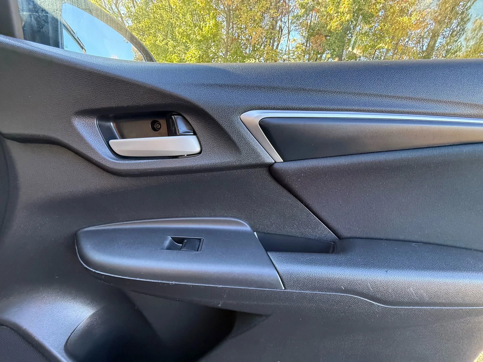 Used 2016 Honda Fit LX image 25