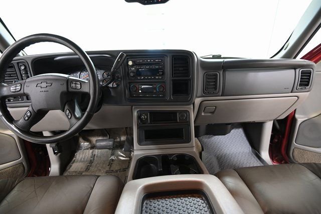 Used 2003 Chevrolet Suburban LT w/ LT Preferred Equipment Group image 2