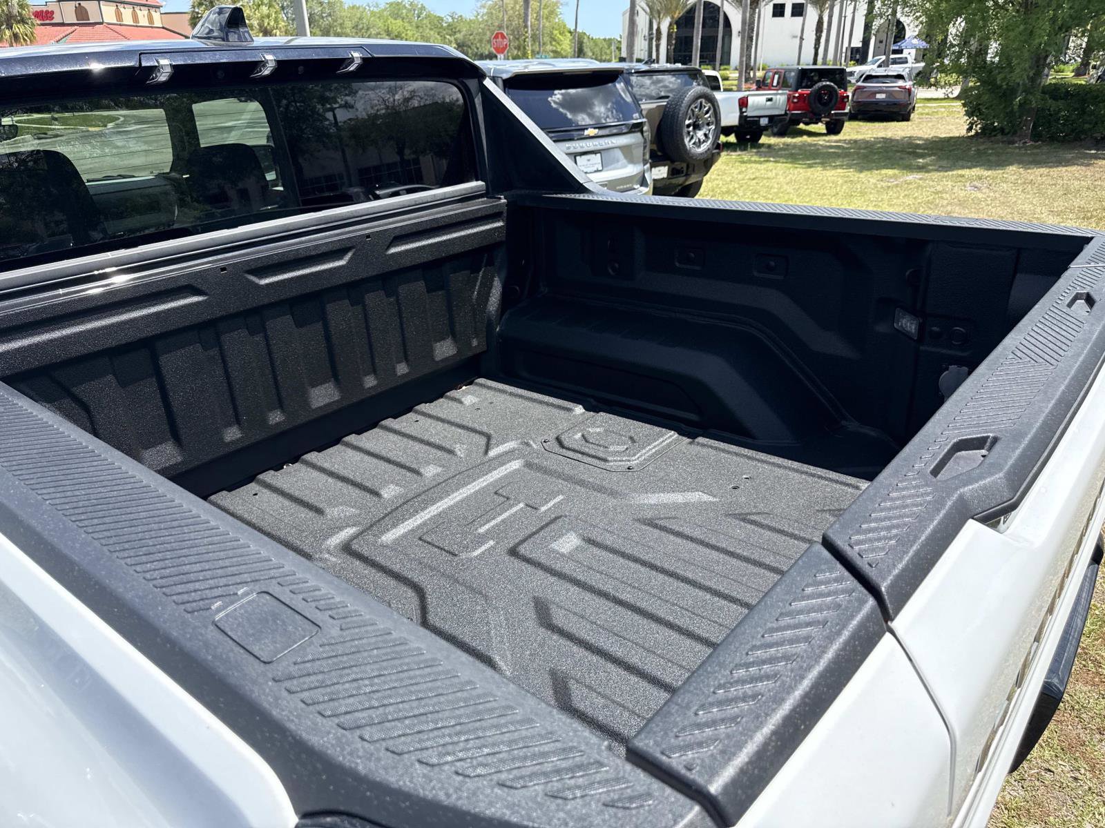 Used 2024 GMC Hummer EV 2X AWD/4WD image 10