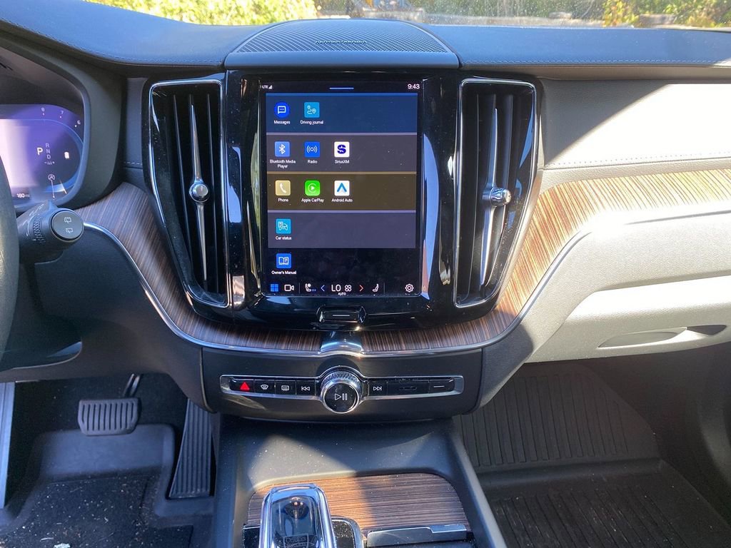 Used 2022 Volvo XC60 B5 Inscription w/ Climate Package image 20