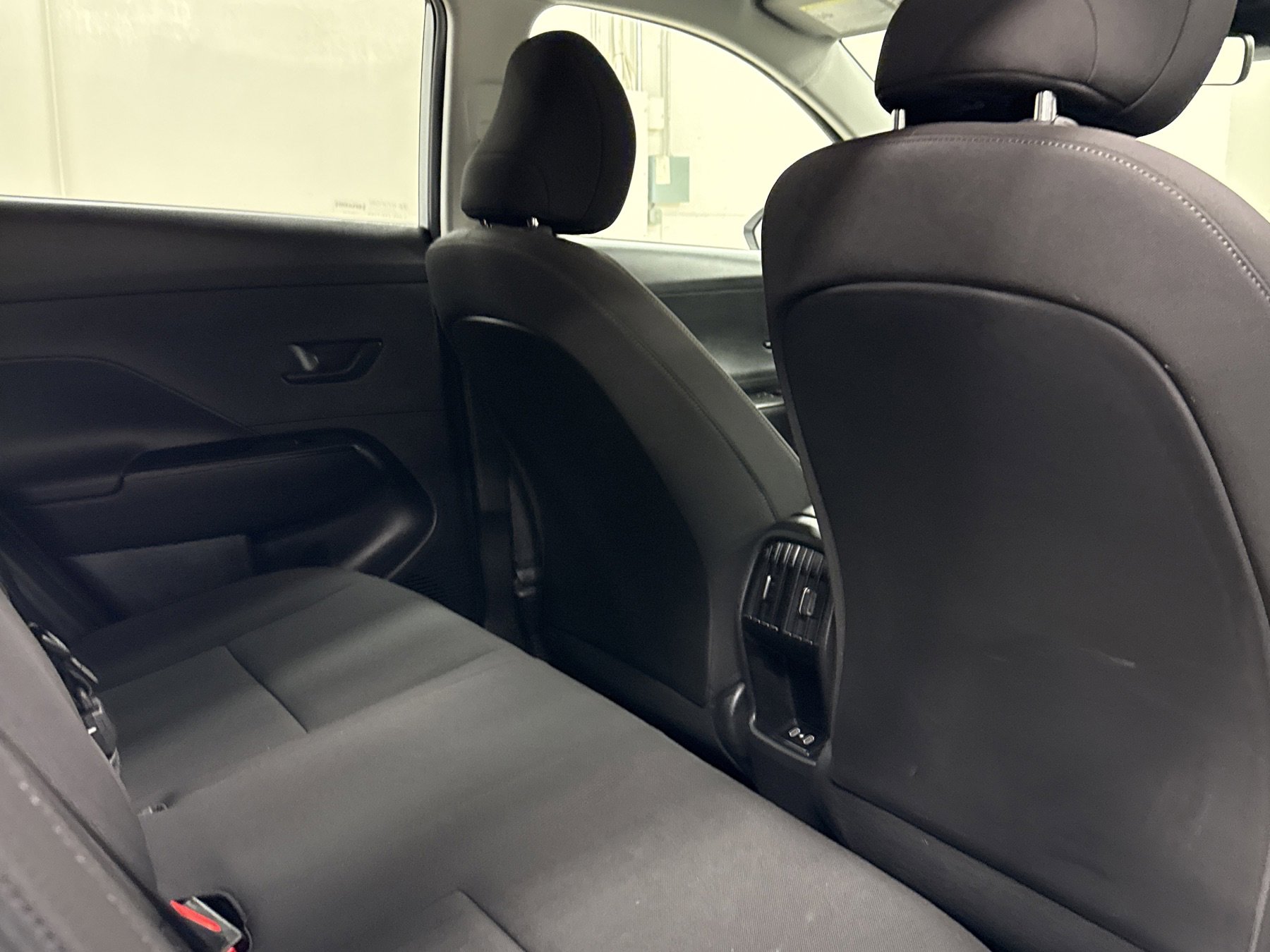 Used 2025 Hyundai Kona SEL image 19