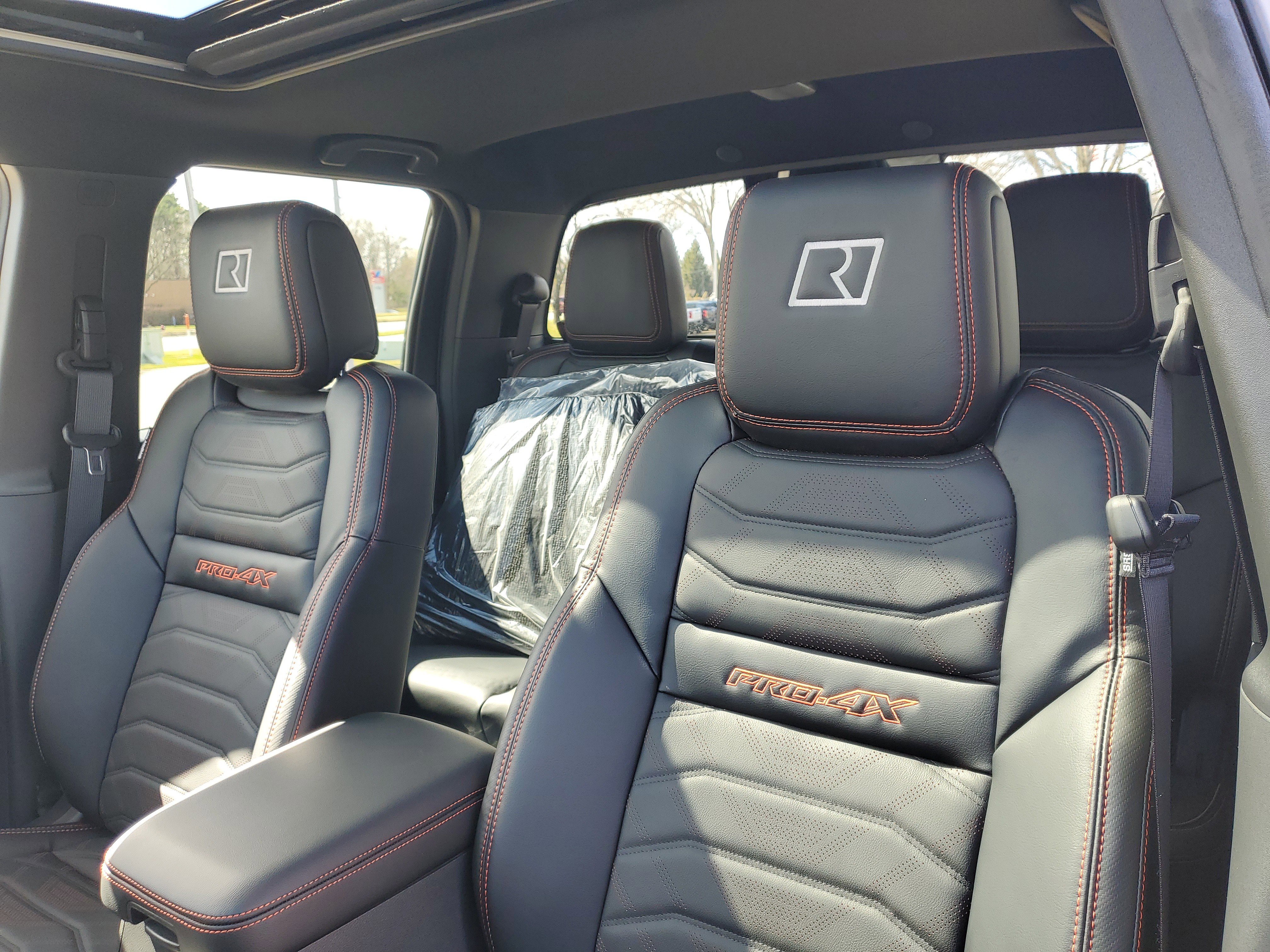 New 2026 Nissan Frontier PRO-4X w/ Pro Premium Package image 8