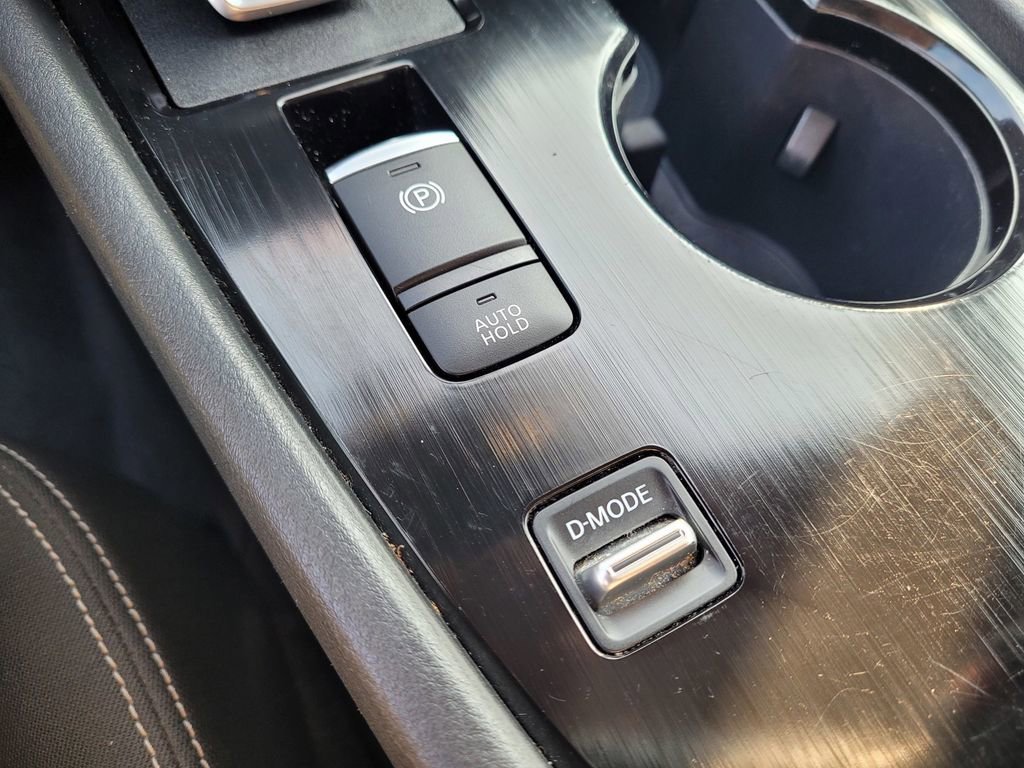 Used 2024 Nissan Rogue SV image 22