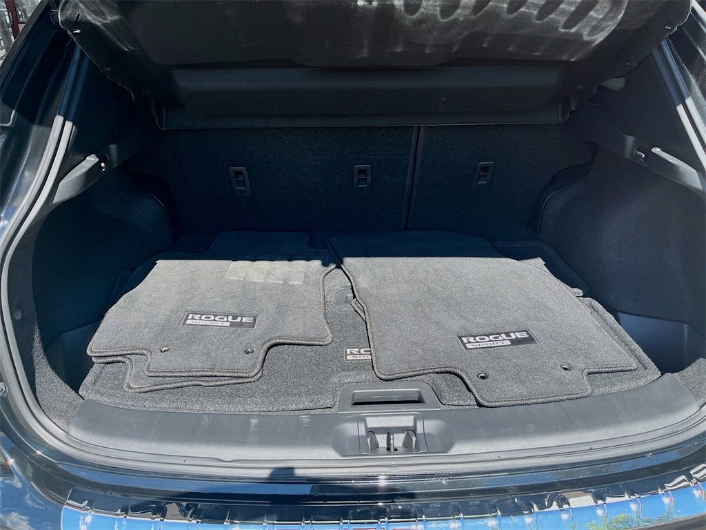 Used 2022 Nissan Rogue Sport SL w/ Premium Package image 24