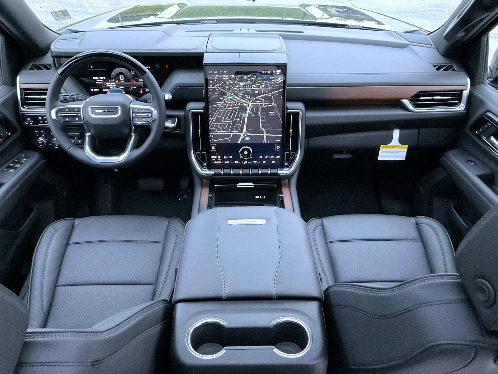 New 2026 GMC Yukon XL Denali w/ Denali Reserve Package image 12