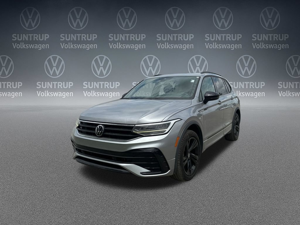 Used 2023 Volkswagen Tiguan SE R-Line FWD image 35