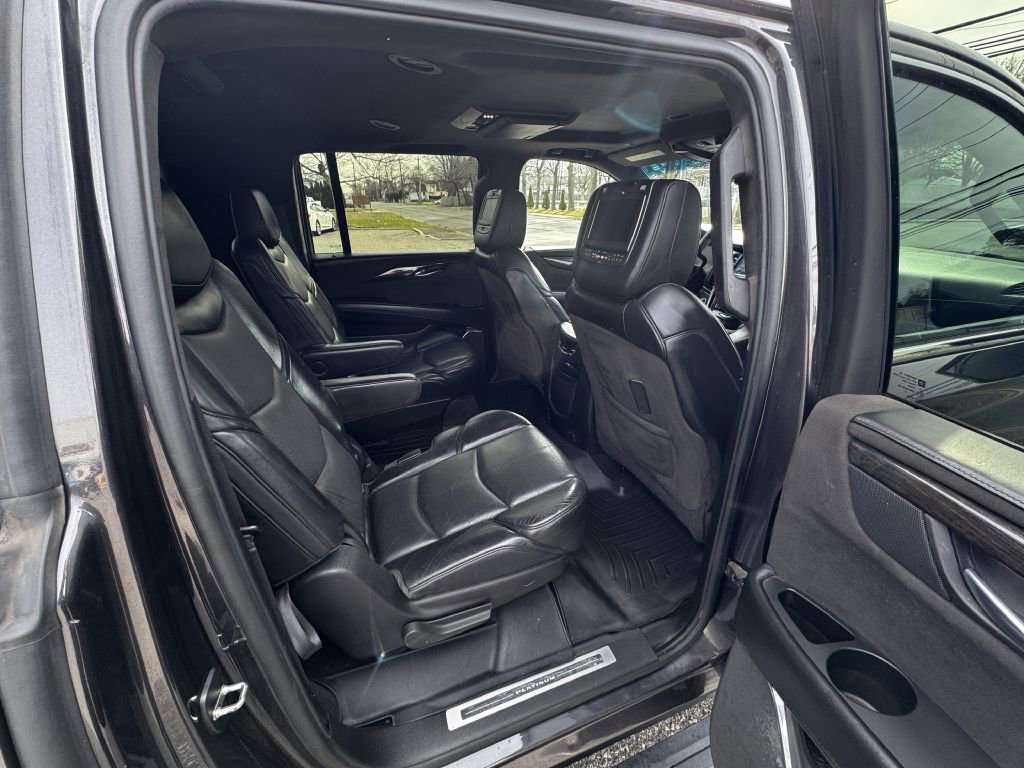 Used 2015 Cadillac Escalade ESV Platinum image 14