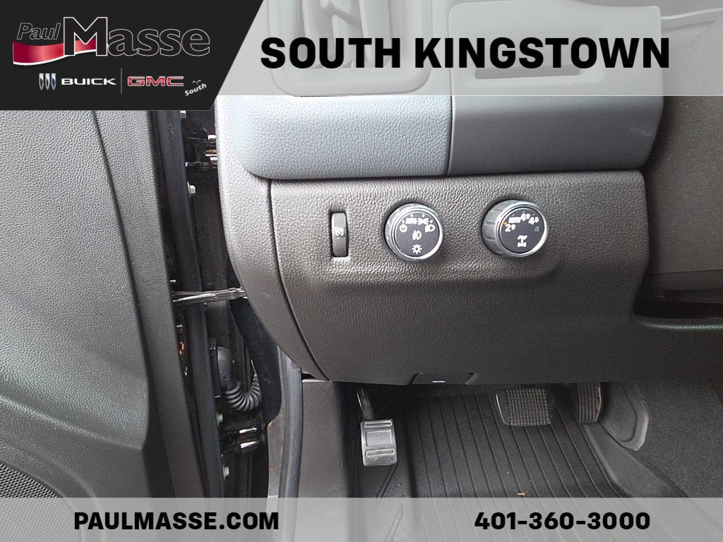 Used 2022 Chevrolet Colorado Z71 w/ Z71 Midnight Edition AWD/4WD image 12