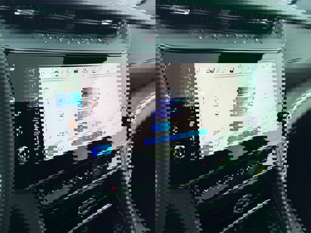 New 2026 Jeep Grand Cherokee Altitude image 23