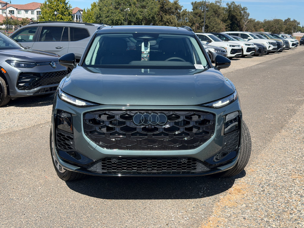 New 2026 Audi Q3 quattro 2.0T AWD/4WD image 4