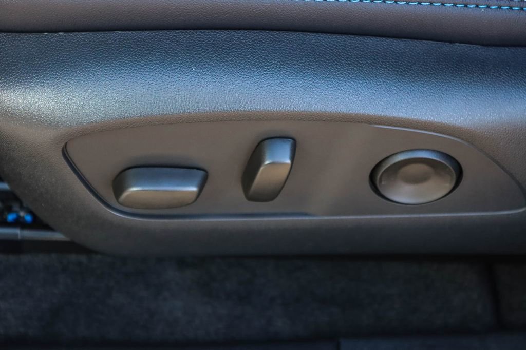 New 2026 Chevrolet Equinox EV LT image 20