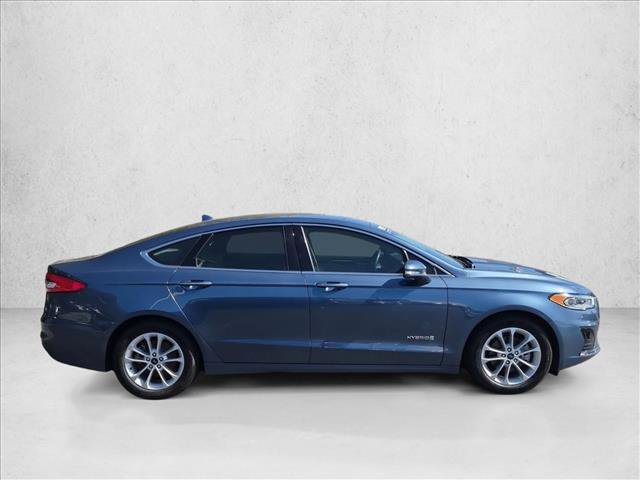 Used 2019 Ford Fusion SEL FWD image 4