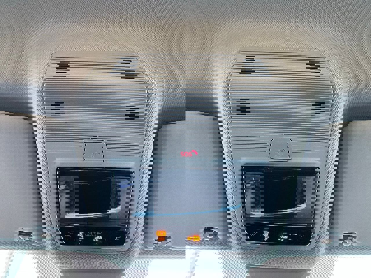 Used 2025 Volkswagen Atlas SE image 18