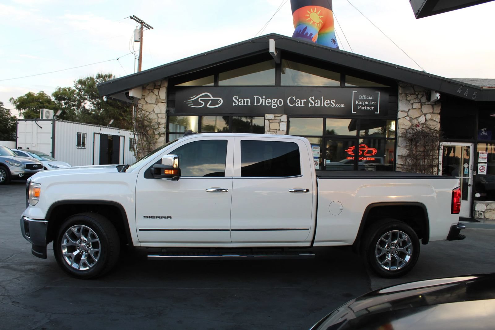 Used 2015 GMC Sierra 1500 SLT w/ SLT Crew Cab Value Package RWD image 2