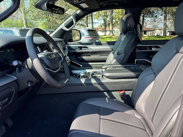 New 2026 Jeep Grand Wagoneer L Limited AWD/4WD image 6