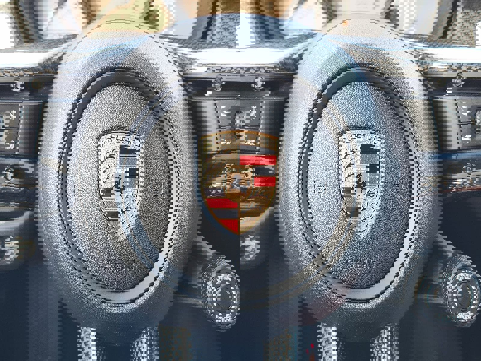 Used 2023 Porsche Macan S w/ Sport Chrono Package image 39