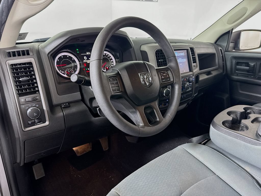 Used 2019 RAM 1500 Express w/ Express Value Package AWD/4WD image 9