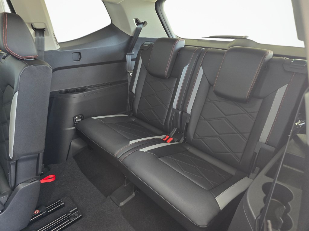 New 2026 Volkswagen Atlas Peak Edition AWD/4WD image 36