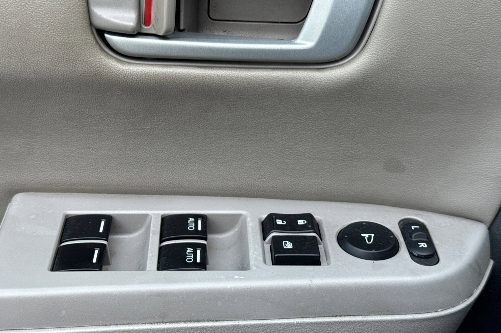 Used 2012 Honda Pilot EX-L image 12