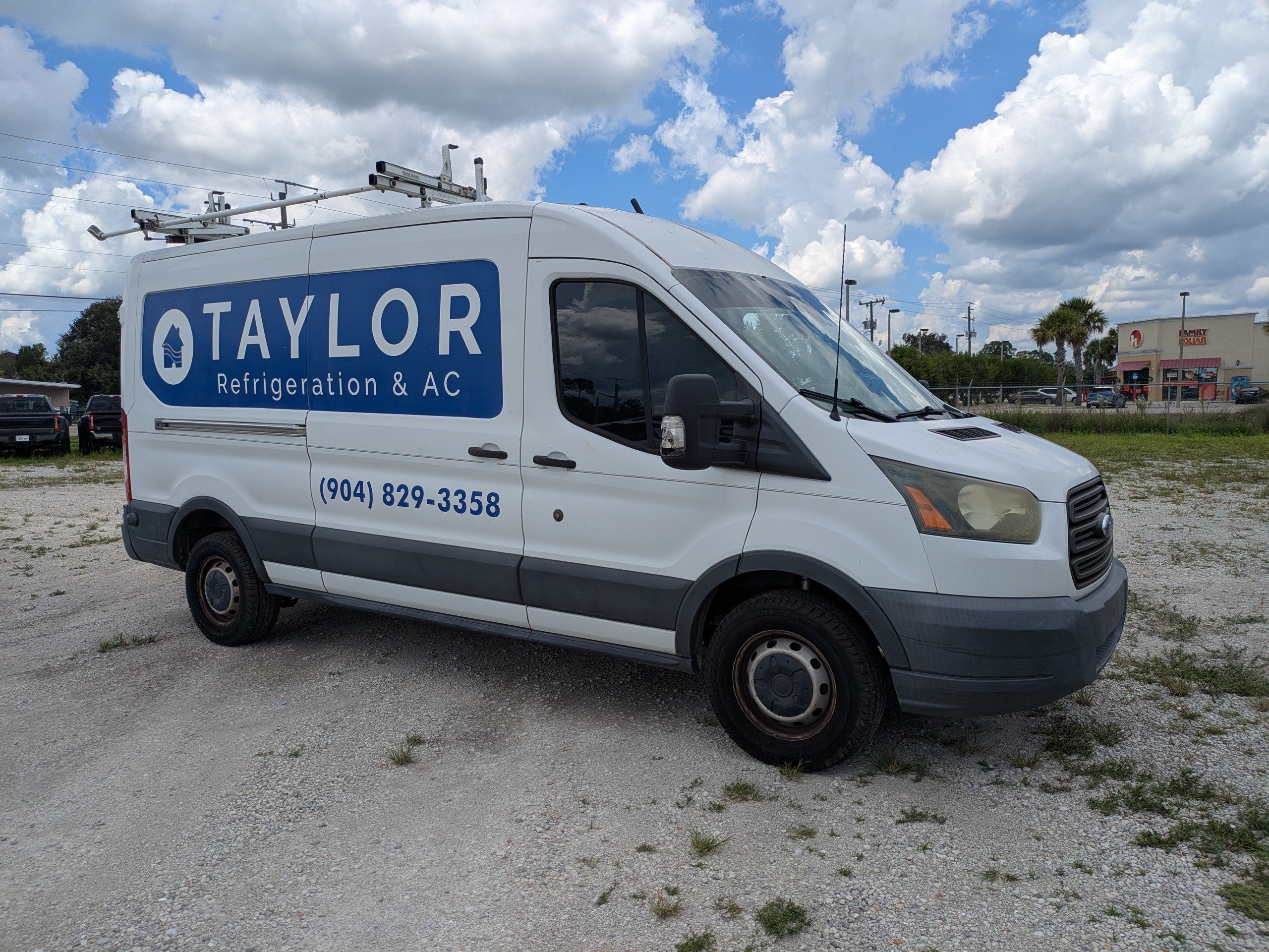 Used 2015 Ford Transit 250 148 Medium Roof w/ Interior Upgrade Package RWD image 2