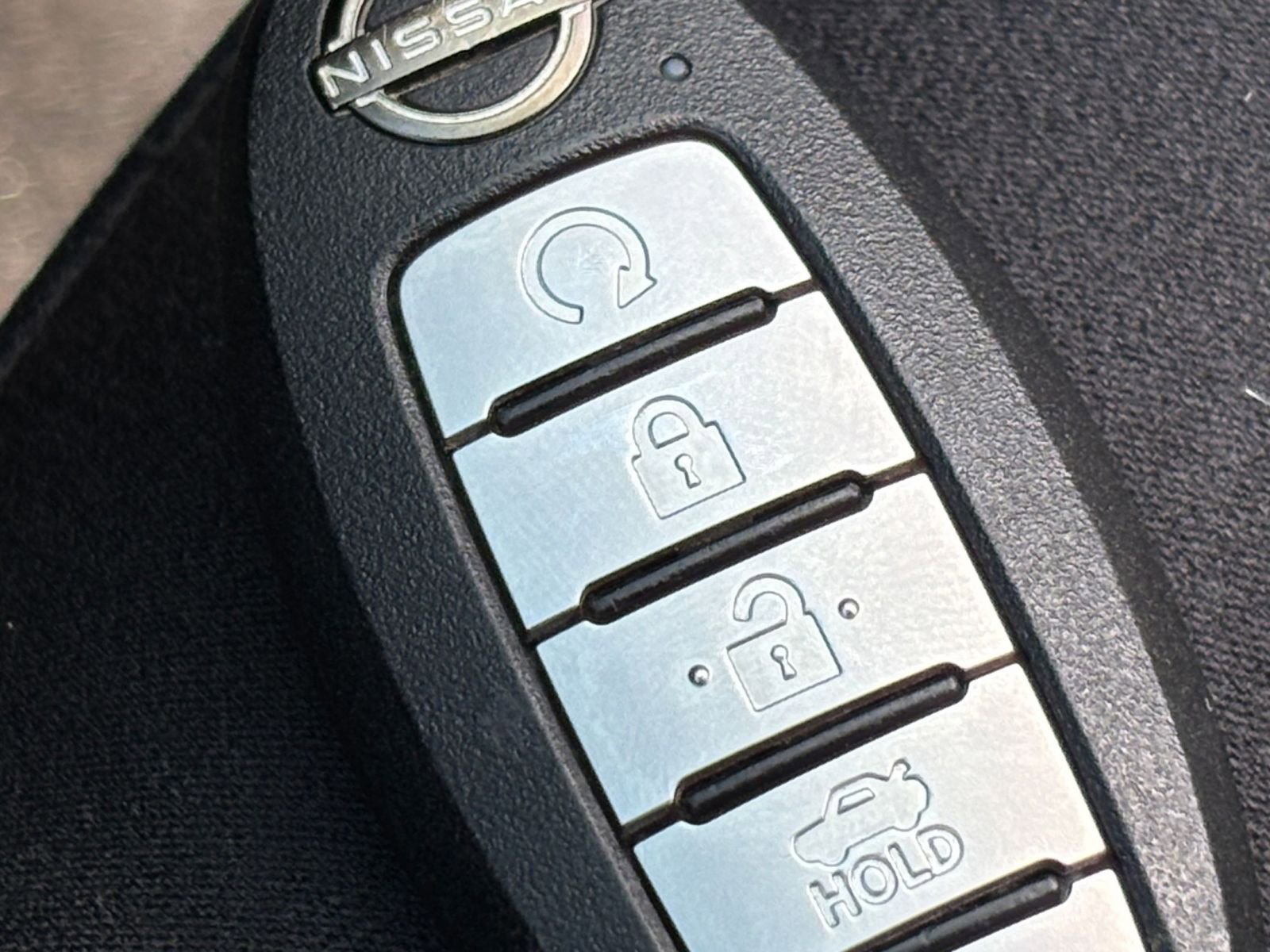 Used 2025 Nissan Altima 2.5 SV FWD image 25