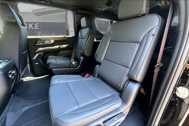 New 2026 GMC Yukon XL Denali w/ Sun & Power Step Package AWD/4WD image 11