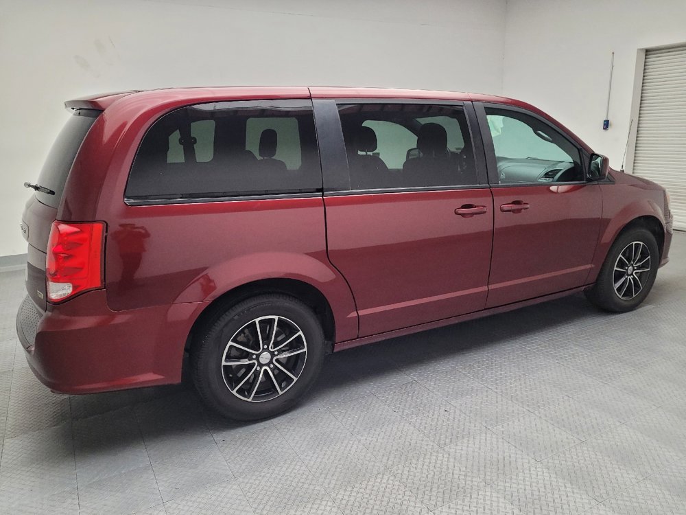 Used 2018 Dodge Grand Caravan SE image 10