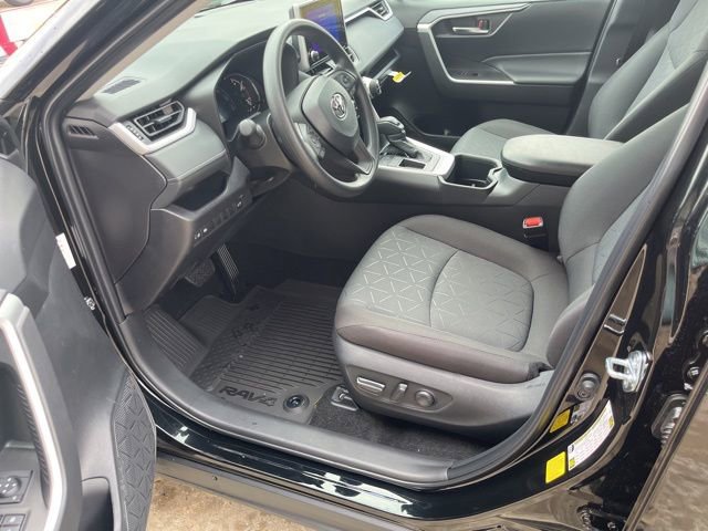 New 2025 Toyota RAV4 XLE image 9