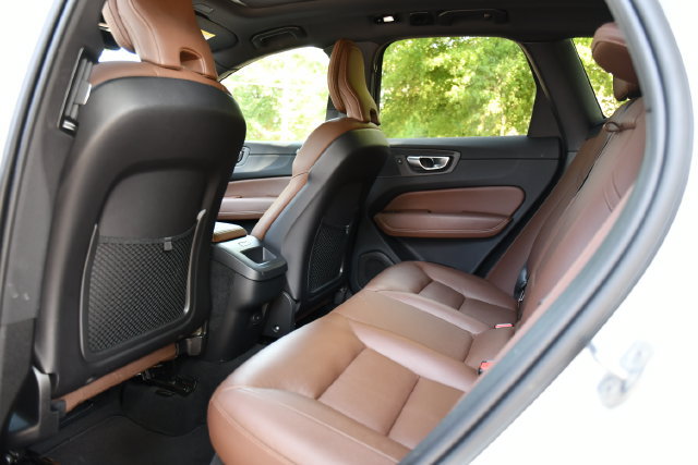 Used 2024 Volvo XC60 B5 Plus w/ Climate Package AWD/4WD image 17
