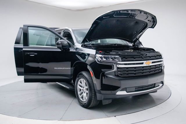 Used 2024 Chevrolet Suburban LT image 15