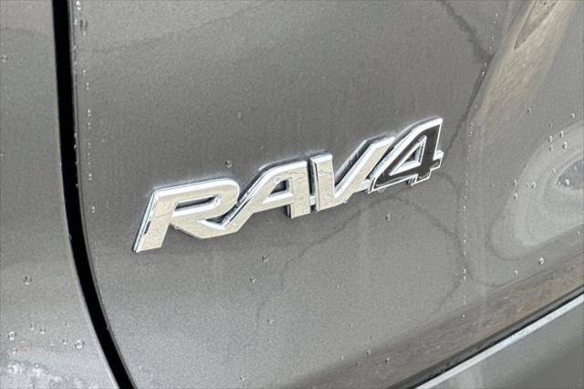 Certified 2024 Toyota RAV4 LE AWD/4WD image 31