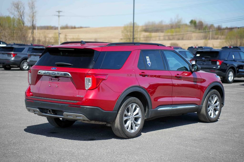 Used 2023 Ford Explorer XLT w/ Equipment Group 202A AWD/4WD image 5