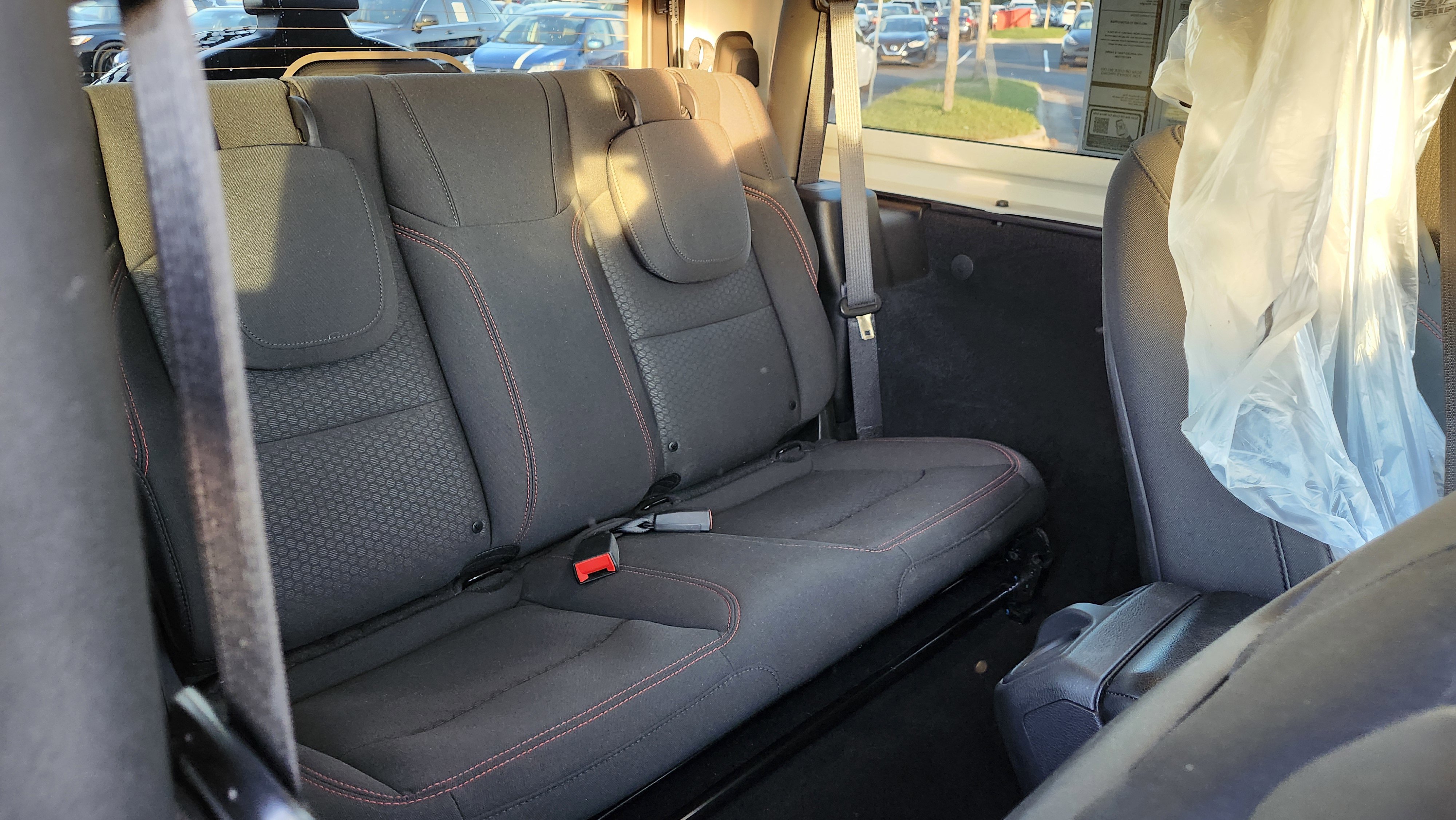 Used 2019 Jeep Wrangler Rubicon w/ Cold Weather Group image 15