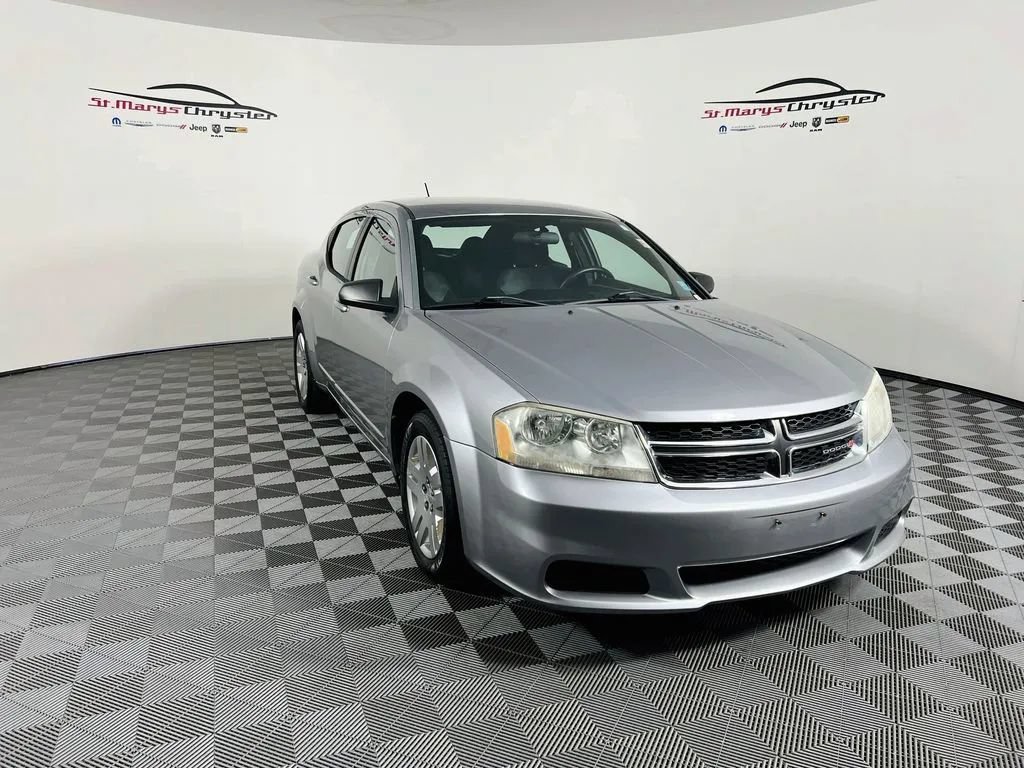 Used 2013 Dodge Avenger SE FWD image 1