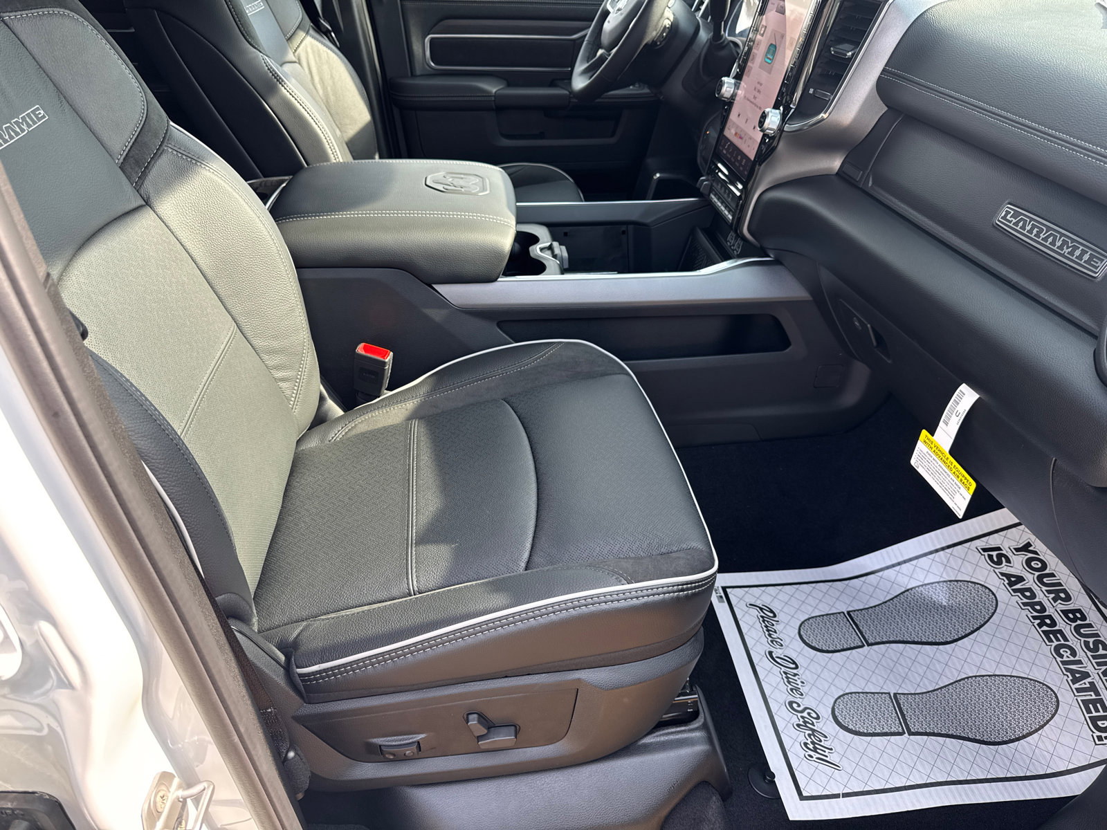 New 2026 RAM 2500 Laramie w/ Night Edition image 13