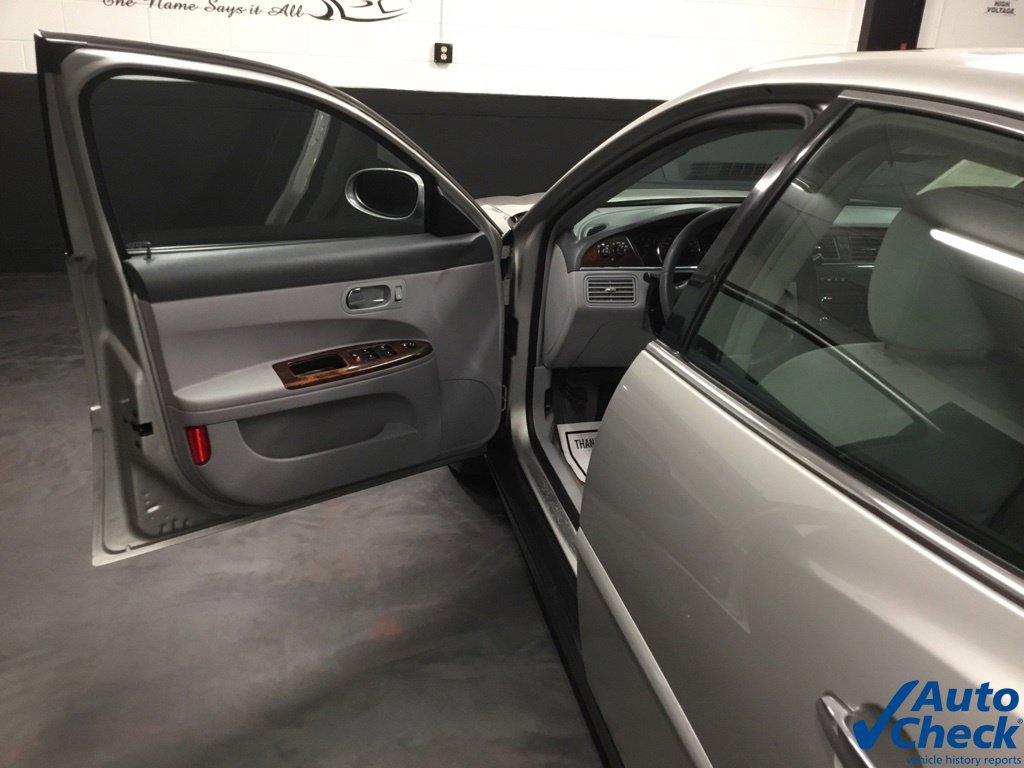 Used 2007 Buick LaCrosse CX FWD image 18