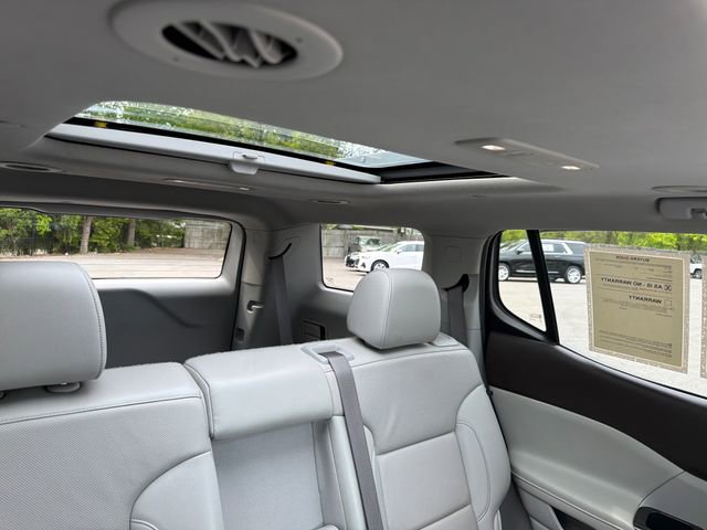 Used 2021 GMC Acadia SLT w/ Technology Package FWD image 37