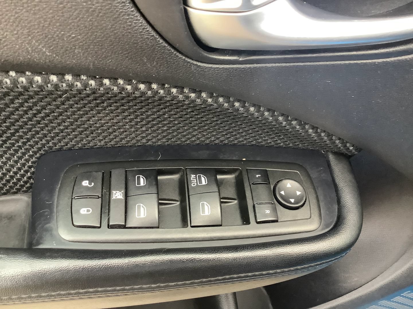 Used 2015 Dodge Dart SXT FWD image 26