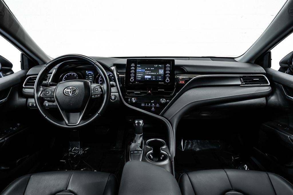 Used 2022 Toyota Camry SE w/ Convenience Package FWD image 11