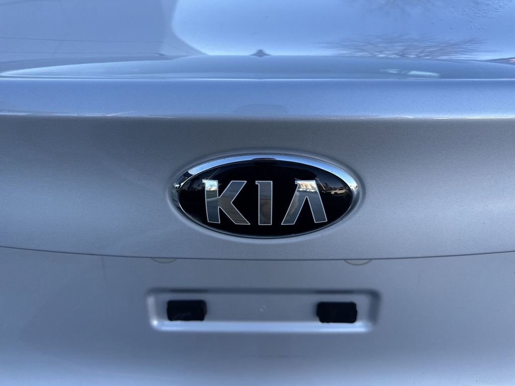 Used 2017 Kia Forte LX image 24