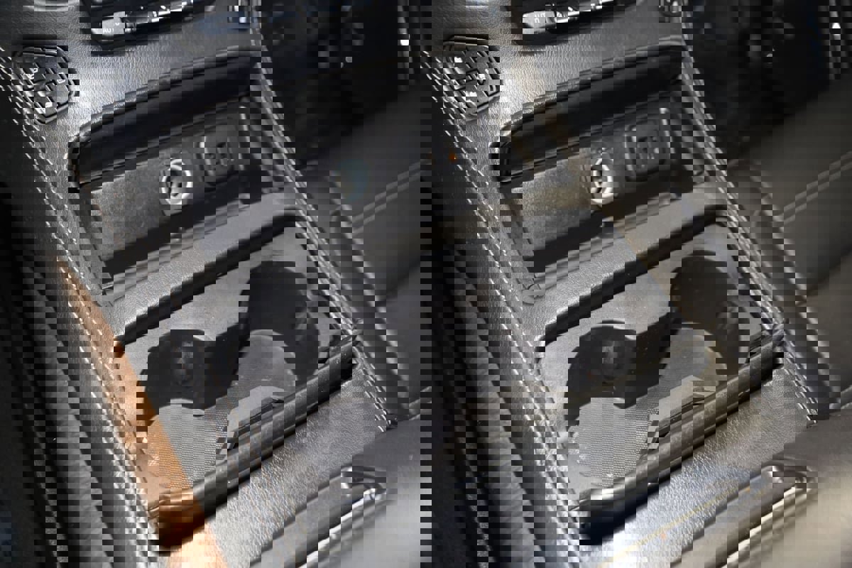 Used 2018 GMC Yukon Denali w/ Open Road Package image 32