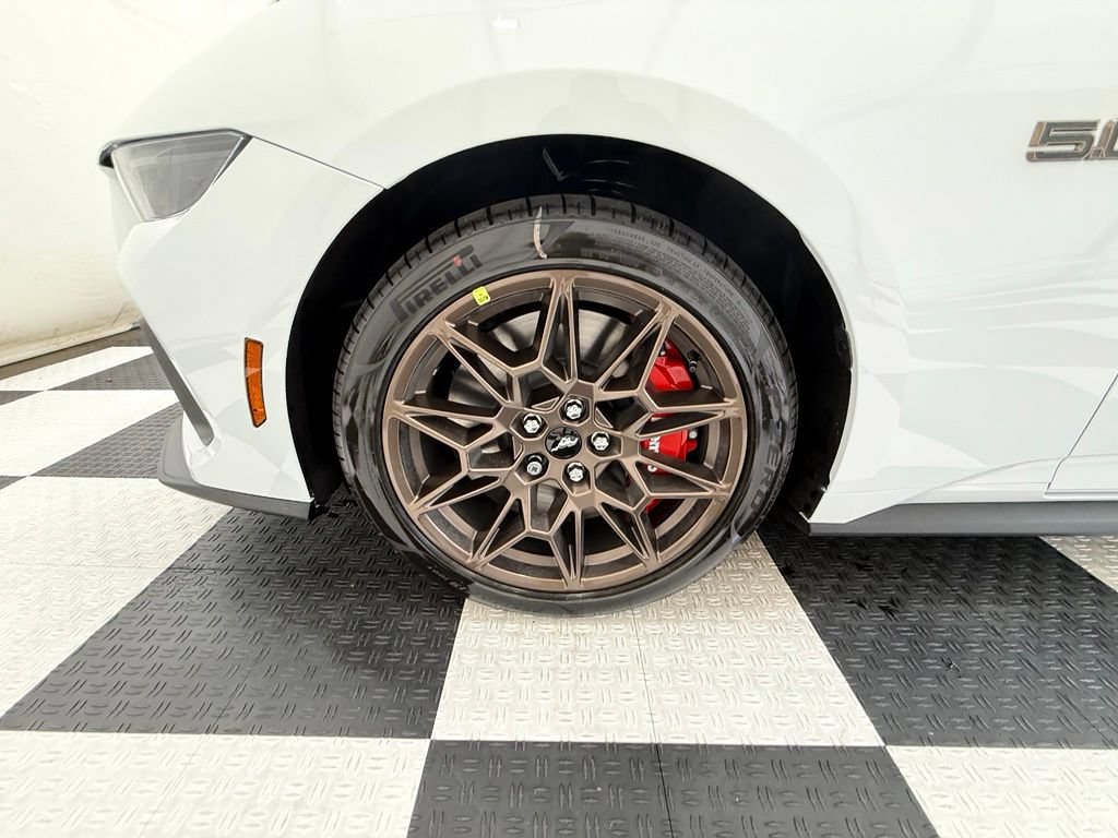 New 2026 Ford Mustang GT Premium w/ GT Performance Package RWD image 10