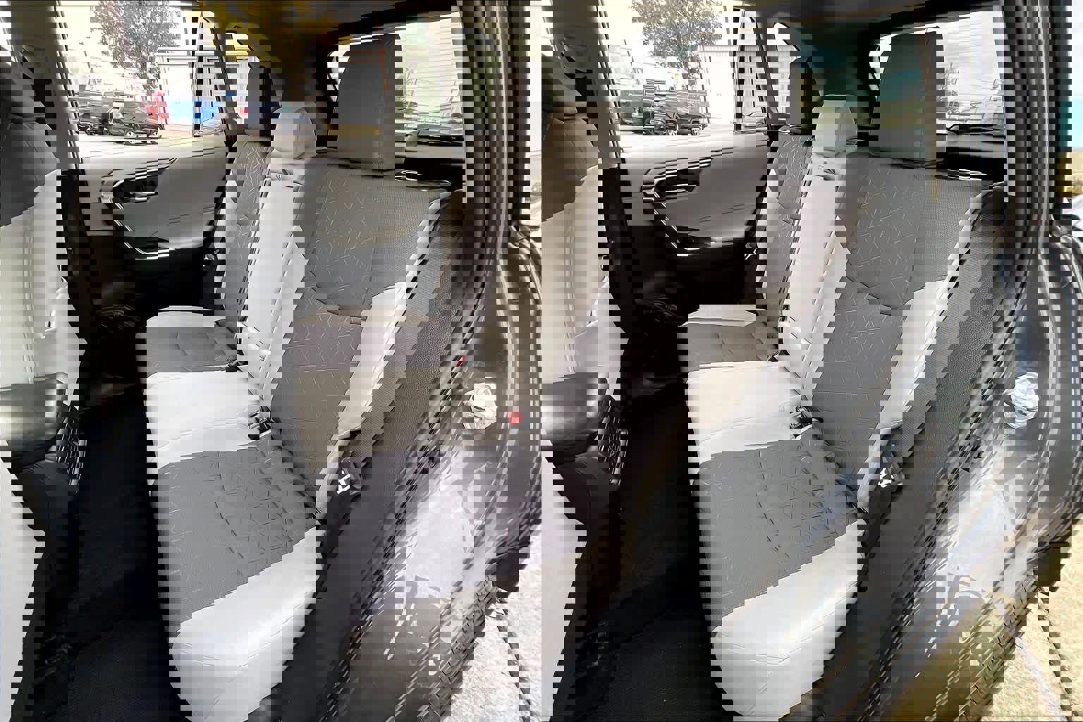 Used 2024 Toyota RAV4 XLE image 19