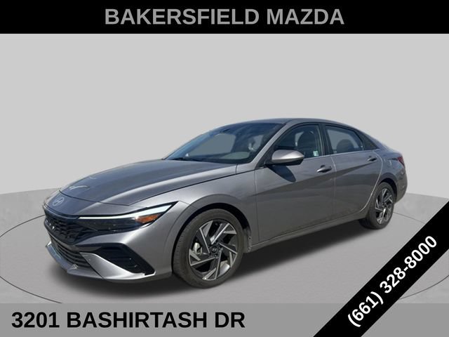 Used 2025 Hyundai Elantra SEL FWD image 26