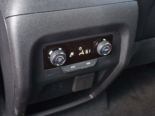 Used 2026 Chevrolet Traverse Z71 AWD/4WD image 18